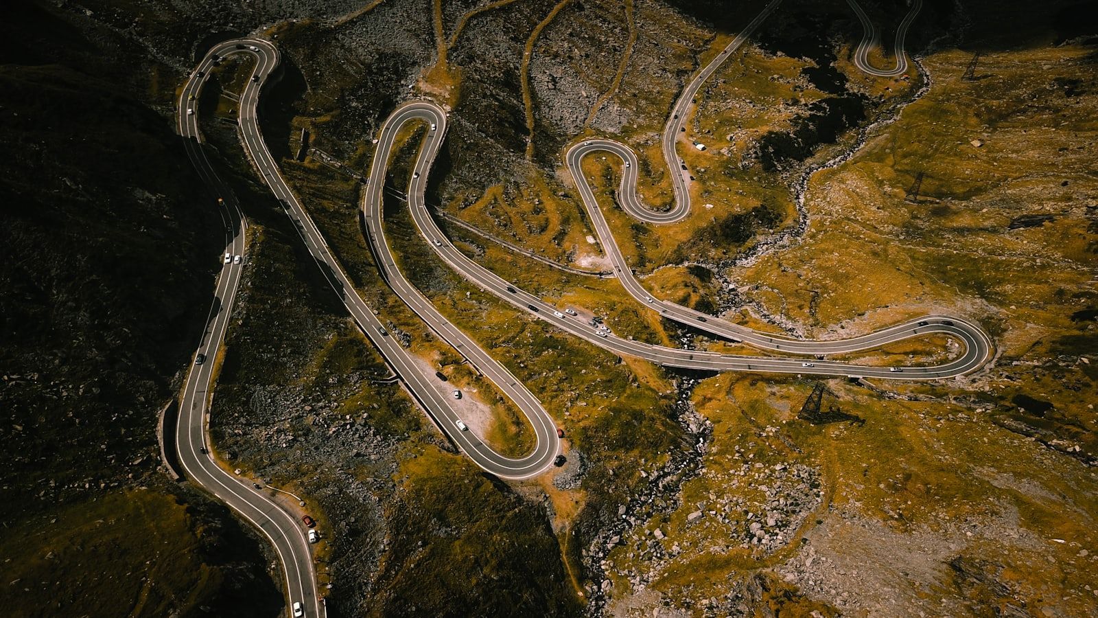 Bucharest to the Transfăgărășan Road Trip (3 Days)