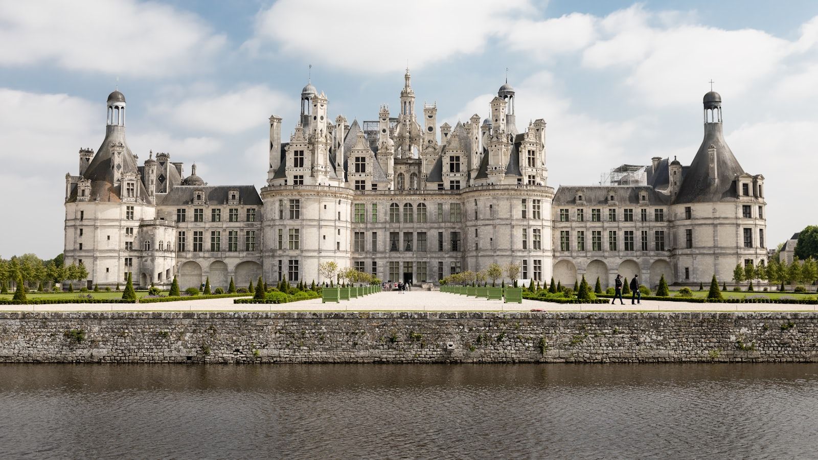 Paris to the Loire Valley Road Trip (3 Days)